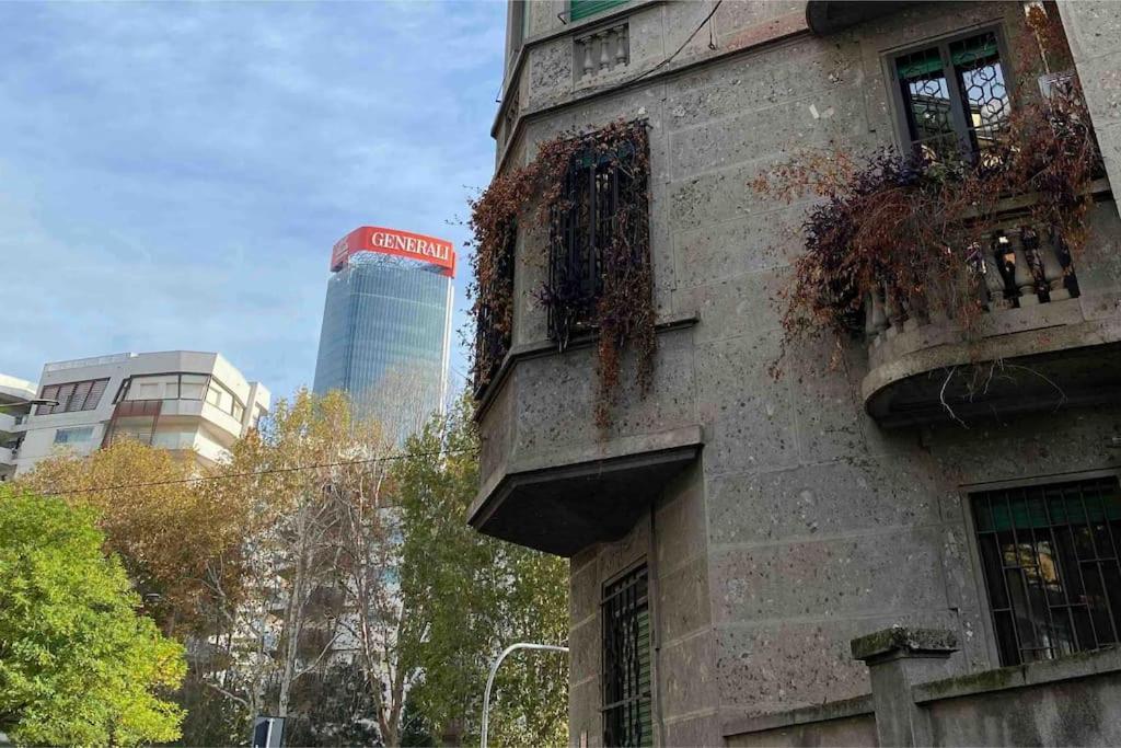 In The Citylife Area, Appartement
